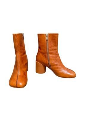 Maison Margiela MM6 Classic Toe Anatomical Distressed Brown Leather Zip Up Boots